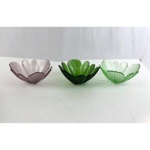 Vtg Pressed Glass Scalloped Dessert Bowls Set of 3 Green Amethyst Ribbed Petal
